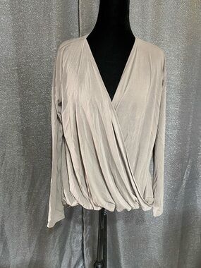Abercrombie & Fitch Draped Surplice Long-Sleeve Top - Taupe